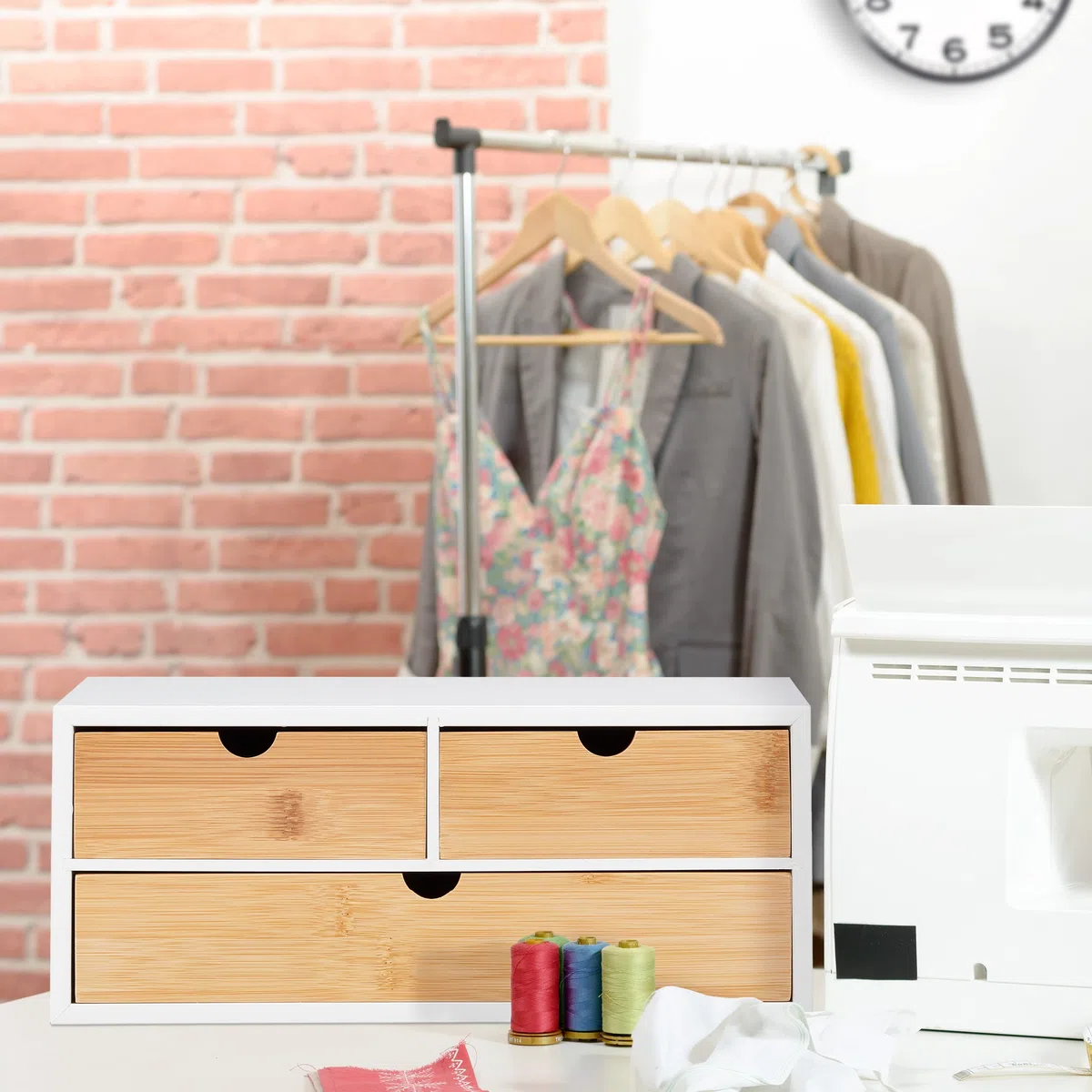 Relaxdays Organizador Escritorio, 3 Cajones, Almacenamiento Material Oficina, Bambú y MDF, 14x33x21cm, Natural y Blanco