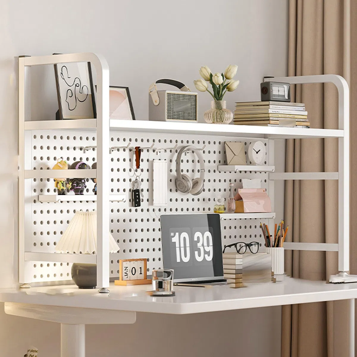 Freending - Estante de metal para escritorio con tablero de clavijas, Boohelf multifunción para dormitorio Colle, color blanco, 45.3 x 7.9 x 26.8 pulgadas, perfecto para nizing Boo & Supplies